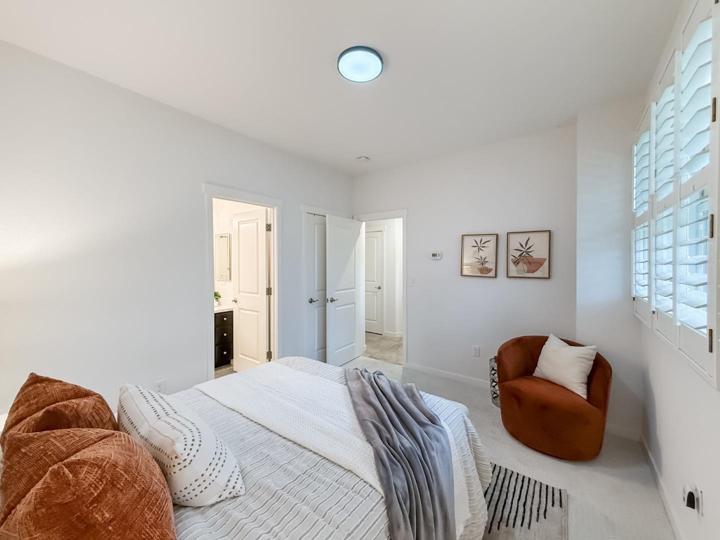 Detail Gallery Image 7 of 46 For 311 Geary Way, Mountain View,  CA 94041 - 4 Beds | 4 Baths