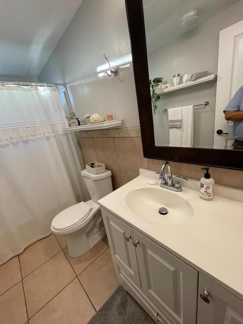 Detail Gallery Image 2 of 6 For 3499 E Bayshore Rd #13,  Redwood City,  CA 94063 - 2 Beds | 1 Baths