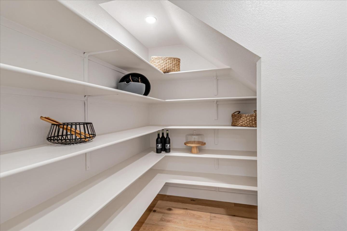 Detail Gallery Image 37 of 42 For 2871 Josephine Ln, Palo Alto,  CA 94303 - 3 Beds | 3 Baths