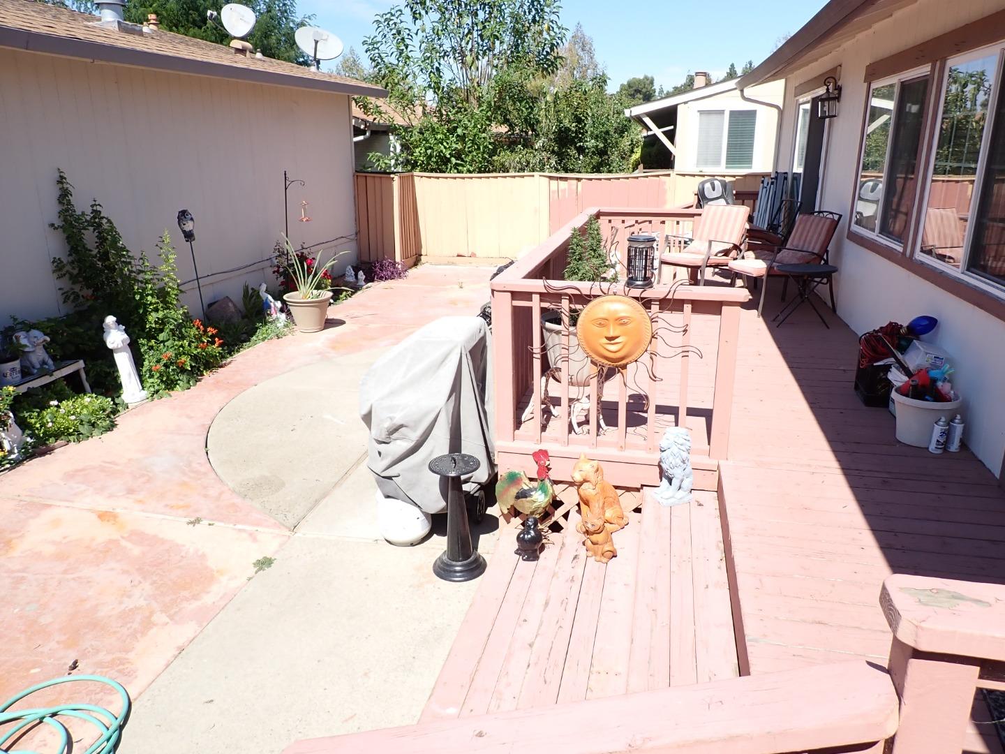 Detail Gallery Image 7 of 10 For 375 S Millpond Dr #375,  San Jose,  CA 95125 - 2 Beds | 2 Baths