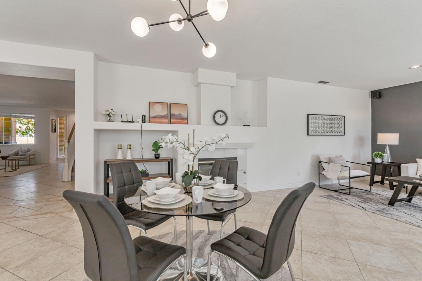 Detail Gallery Image 14 of 53 For 1048 Stillspring Dr, Vacaville,  CA 95687 - 5 Beds | 3 Baths