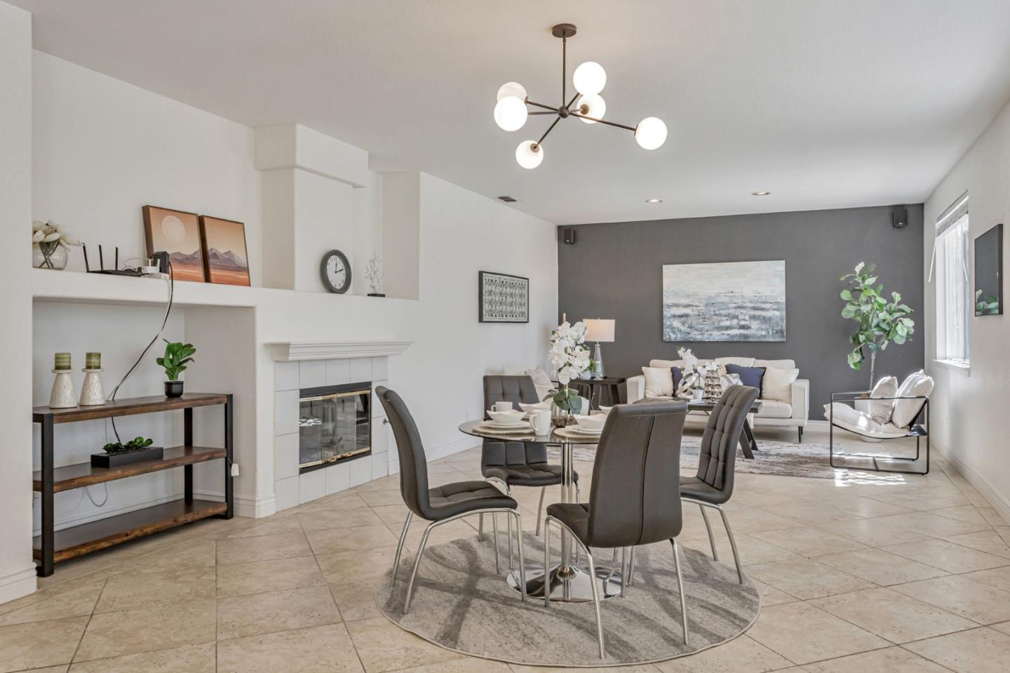 Detail Gallery Image 19 of 53 For 1048 Stillspring Dr, Vacaville,  CA 95687 - 5 Beds | 3 Baths