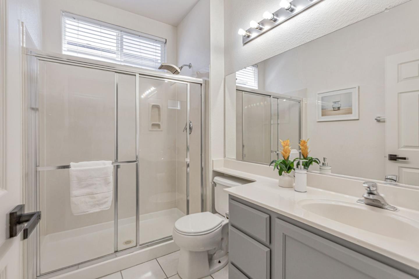 Detail Gallery Image 34 of 53 For 1048 Stillspring Dr, Vacaville,  CA 95687 - 5 Beds | 3 Baths