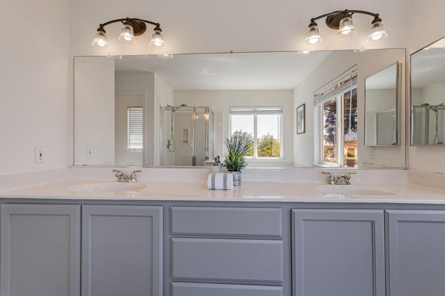 Detail Gallery Image 39 of 53 For 1048 Stillspring Dr, Vacaville,  CA 95687 - 5 Beds | 3 Baths