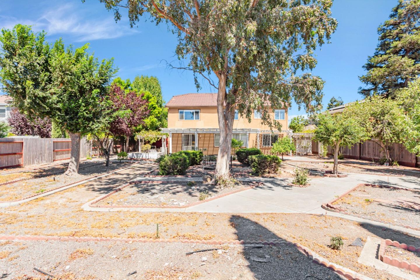 Detail Gallery Image 45 of 53 For 1048 Stillspring Dr, Vacaville,  CA 95687 - 5 Beds | 3 Baths