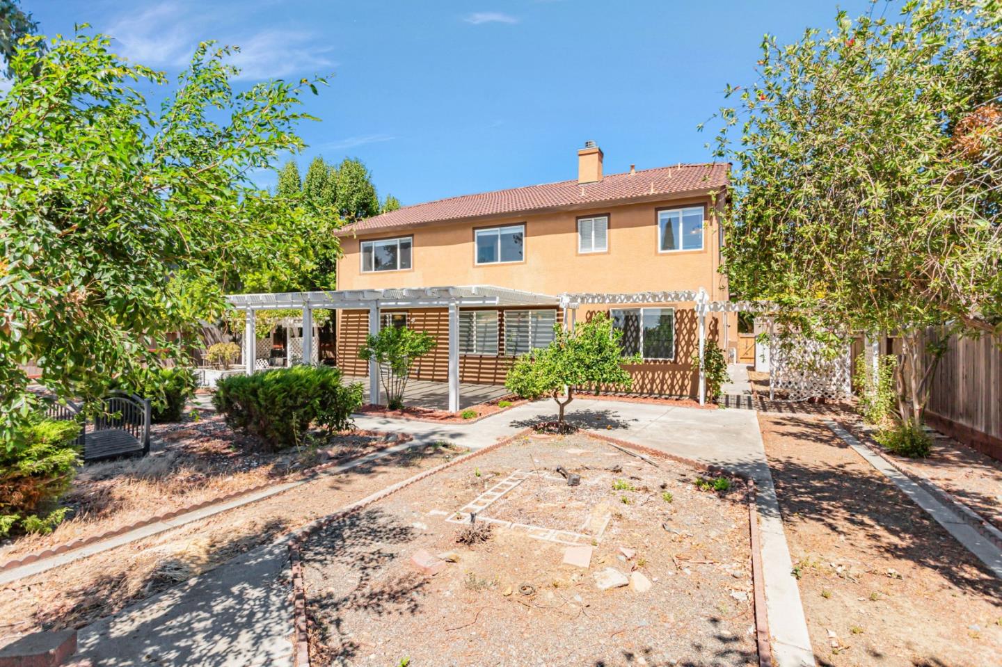 Detail Gallery Image 46 of 53 For 1048 Stillspring Dr, Vacaville,  CA 95687 - 5 Beds | 3 Baths