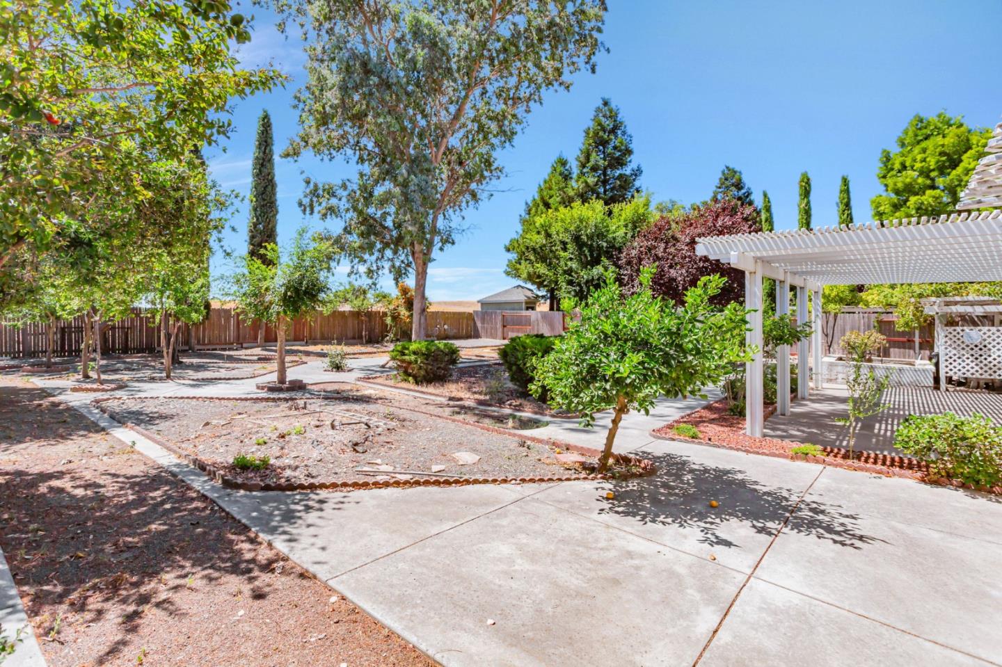 Detail Gallery Image 47 of 53 For 1048 Stillspring Dr, Vacaville,  CA 95687 - 5 Beds | 3 Baths