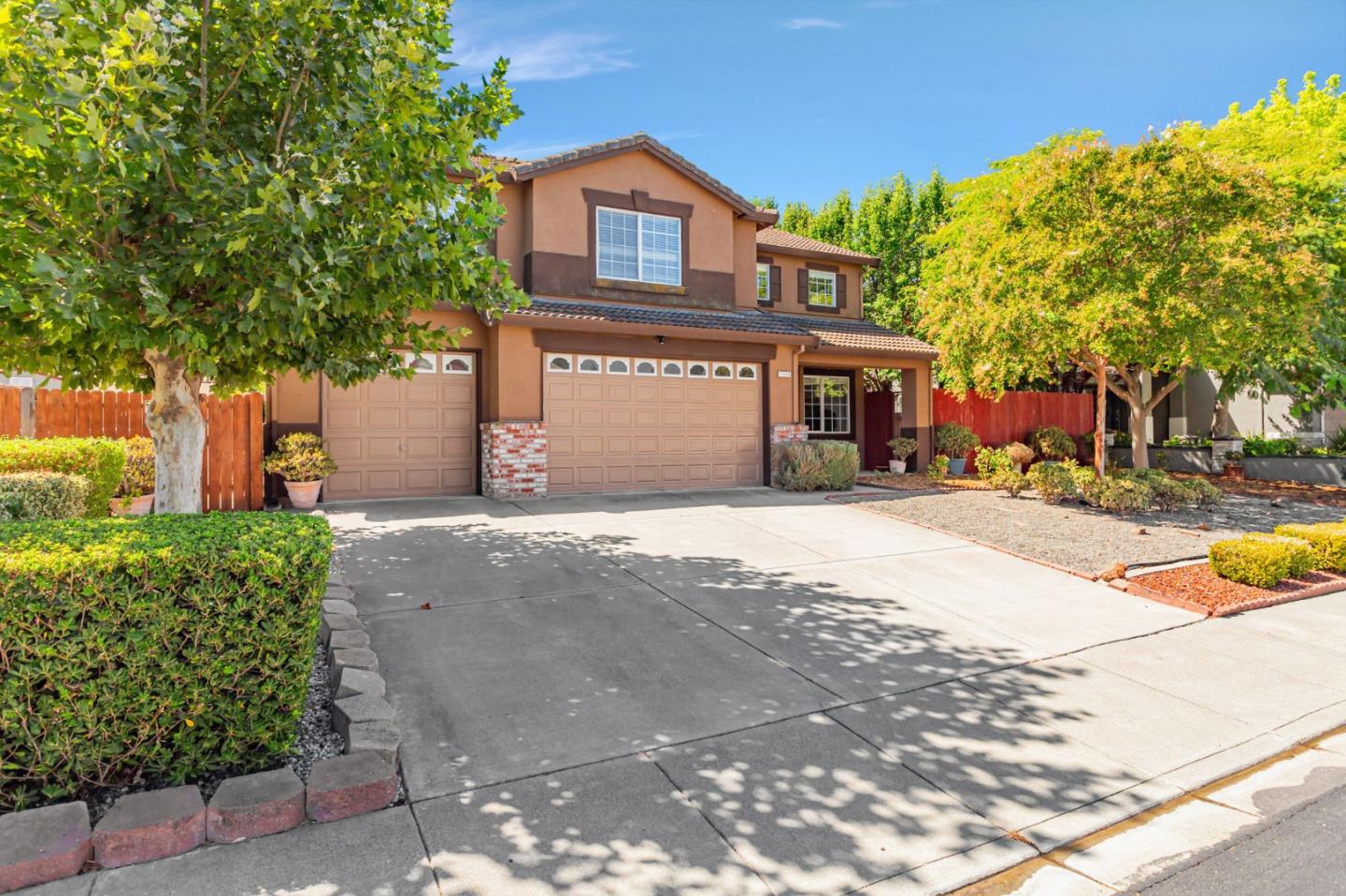 Detail Gallery Image 50 of 53 For 1048 Stillspring Dr, Vacaville,  CA 95687 - 5 Beds | 3 Baths