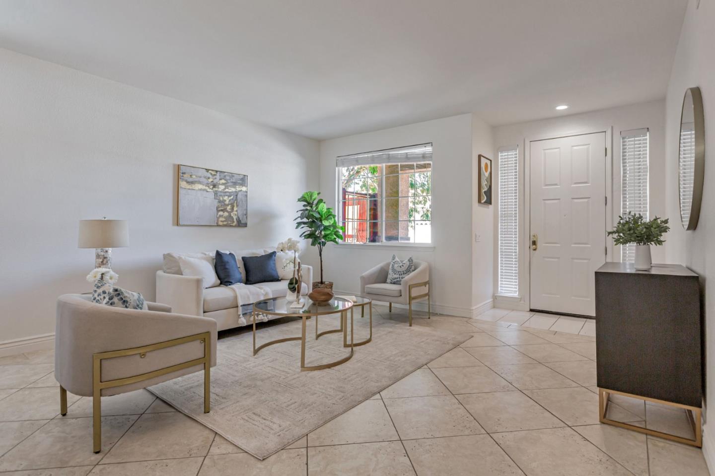 Detail Gallery Image 6 of 53 For 1048 Stillspring Dr, Vacaville,  CA 95687 - 5 Beds | 3 Baths