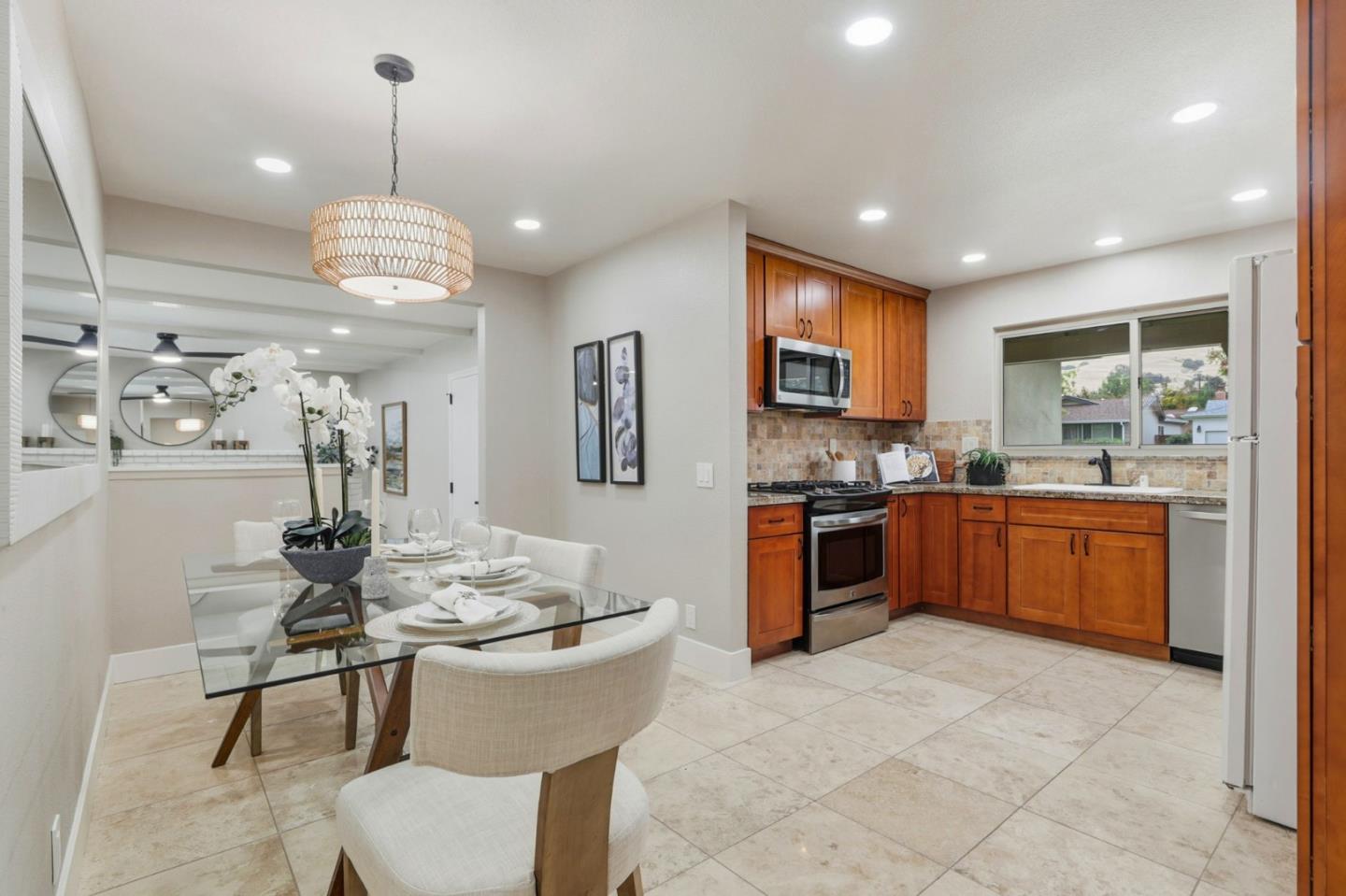 Detail Gallery Image 19 of 42 For 1103 Somerset Dr, San Jose,  CA 95132 - 4 Beds | 2 Baths