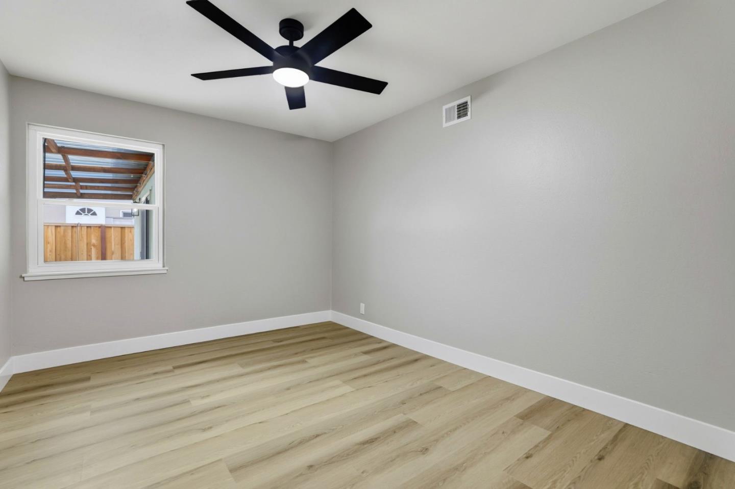 Detail Gallery Image 22 of 42 For 1103 Somerset Dr, San Jose,  CA 95132 - 4 Beds | 2 Baths