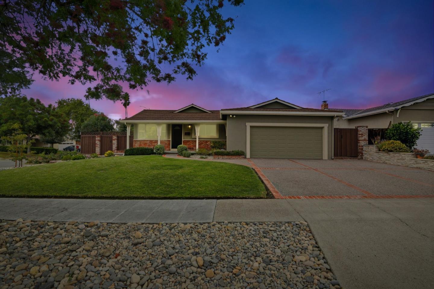 Detail Gallery Image 3 of 42 For 1103 Somerset Dr, San Jose,  CA 95132 - 4 Beds | 2 Baths