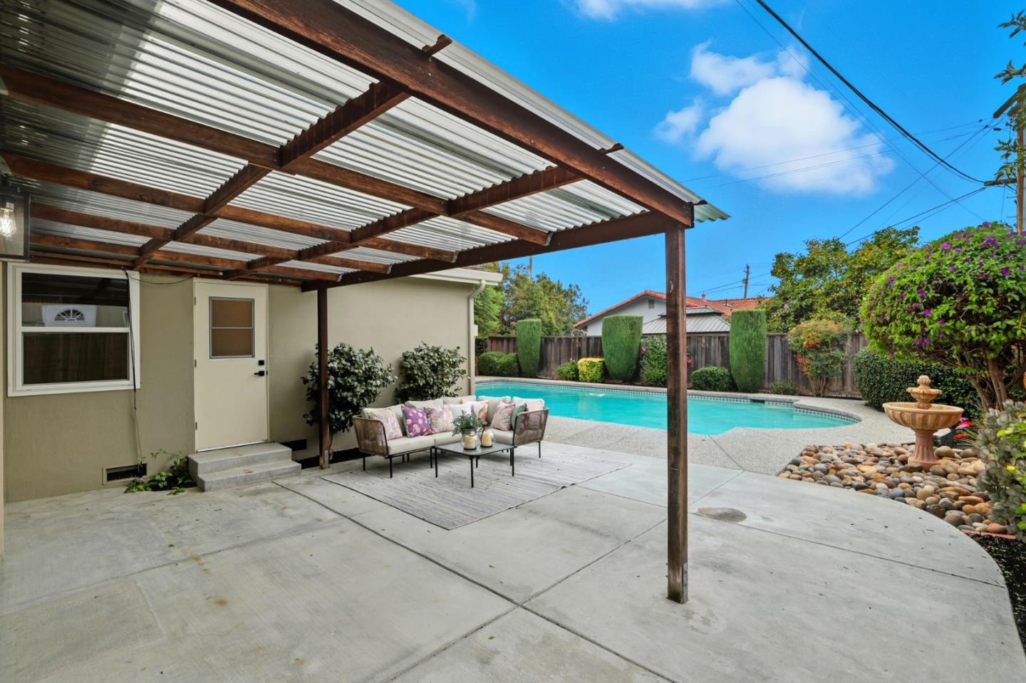 Detail Gallery Image 33 of 42 For 1103 Somerset Dr, San Jose,  CA 95132 - 4 Beds | 2 Baths