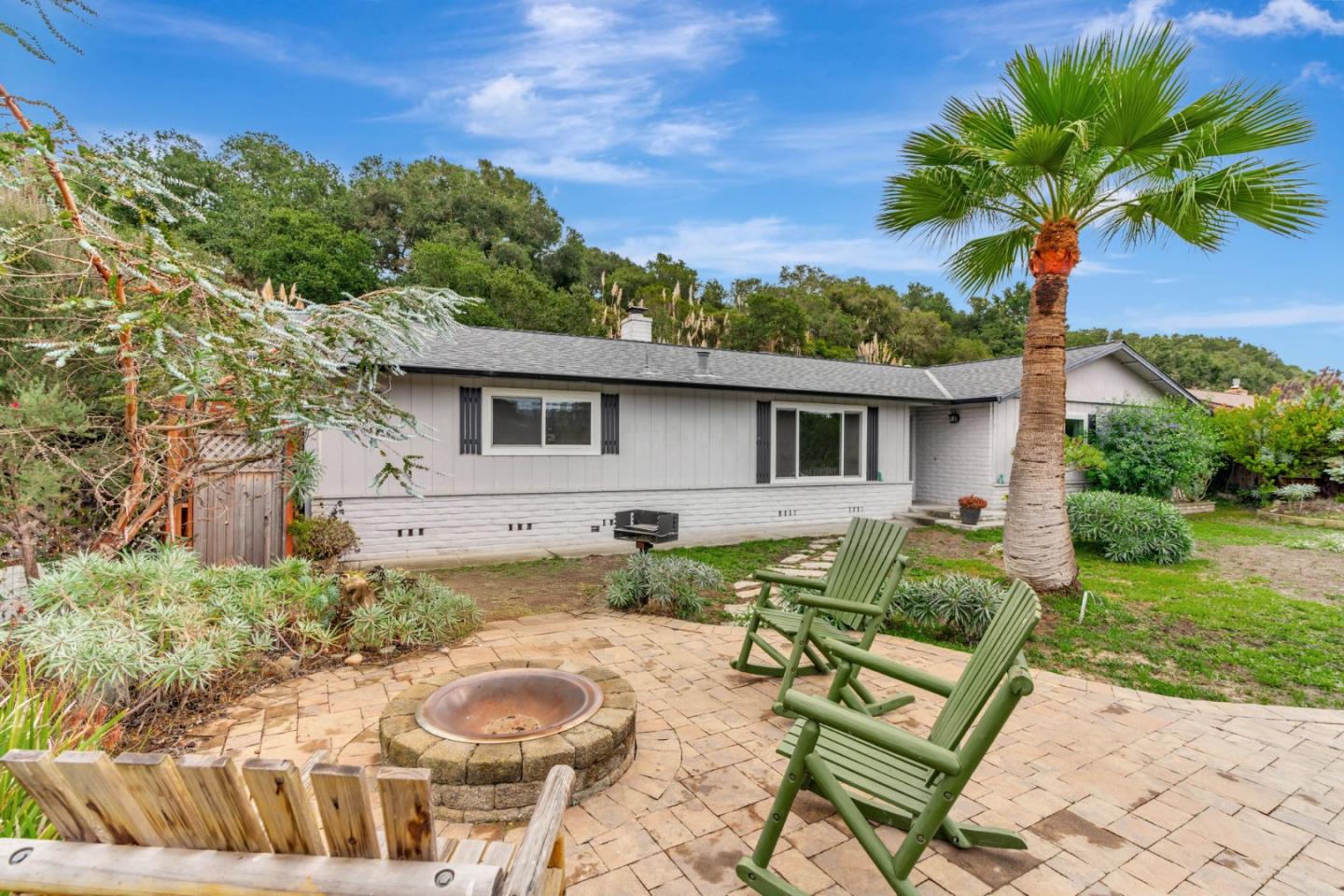 Detail Gallery Image 2 of 32 For 7561 Chester Dr, Salinas,  CA 93907 - 3 Beds | 2 Baths