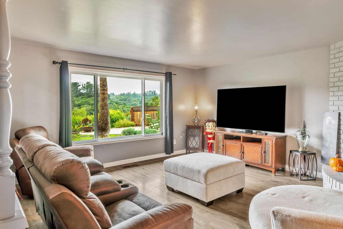 Detail Gallery Image 8 of 32 For 7561 Chester Dr, Salinas,  CA 93907 - 3 Beds | 2 Baths