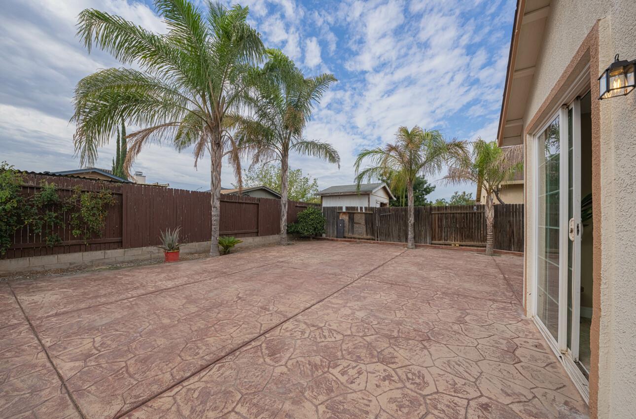 Detail Gallery Image 12 of 41 For 1592 Lacreta Ave, Madera,  CA 93638 - 4 Beds | 2 Baths