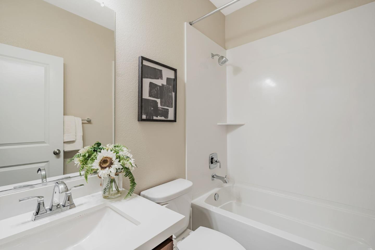 Detail Gallery Image 12 of 19 For 105 Gaia Ter, Sunnyvale,  CA 94089 - 3 Beds | 2/1 Baths