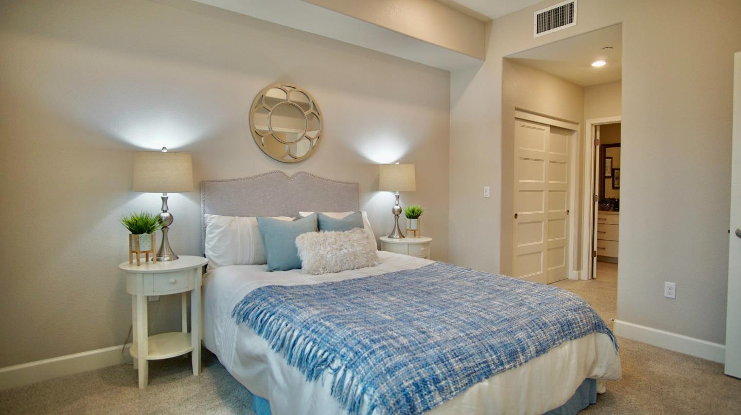 Detail Gallery Image 11 of 27 For 338 Llano De Los Robles Ave #3,  San Jose,  CA 95136 - 2 Beds | 2 Baths