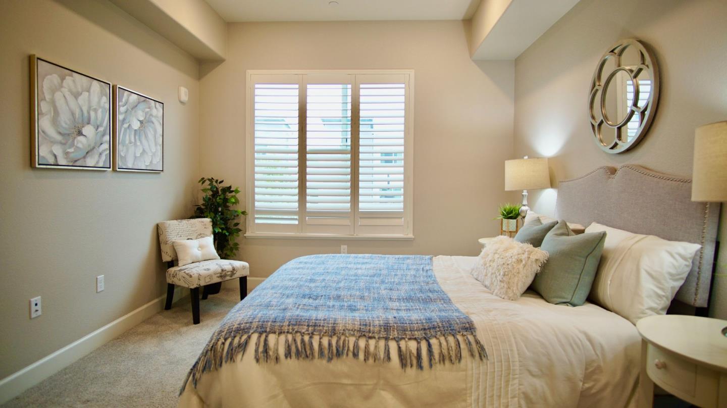 Detail Gallery Image 12 of 27 For 338 Llano De Los Robles Ave #3,  San Jose,  CA 95136 - 2 Beds | 2 Baths