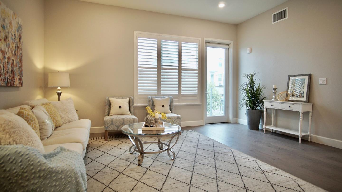 Detail Gallery Image 6 of 27 For 338 Llano De Los Robles Ave #3,  San Jose,  CA 95136 - 2 Beds | 2 Baths