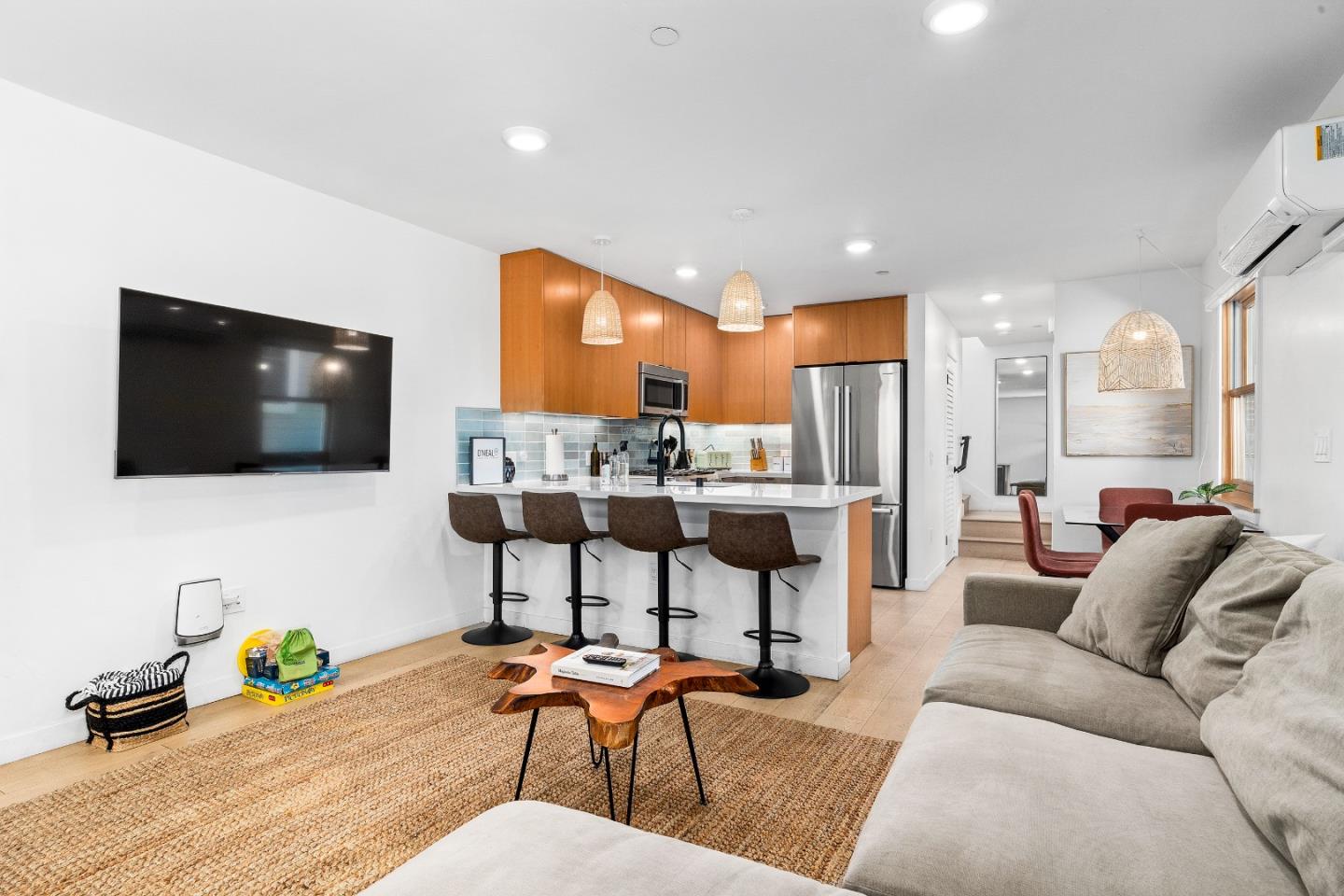 Detail Gallery Image 25 of 46 For 208 Capitola Ave, Capitola,  CA 95010 - – Beds | – Baths