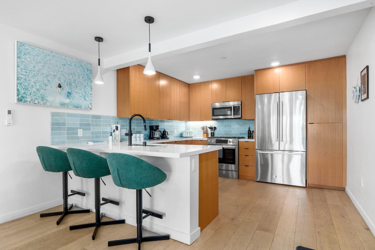 Detail Gallery Image 3 of 46 For 208 Capitola Ave, Capitola,  CA 95010 - – Beds | – Baths