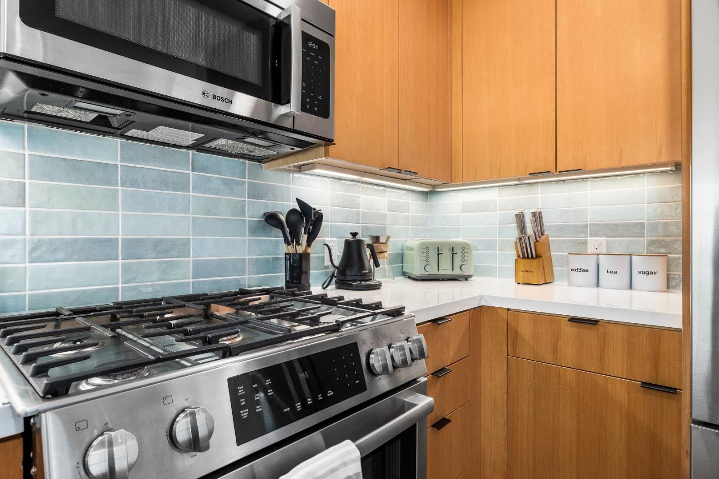 Detail Gallery Image 31 of 46 For 208 Capitola Ave, Capitola,  CA 95010 - – Beds | – Baths