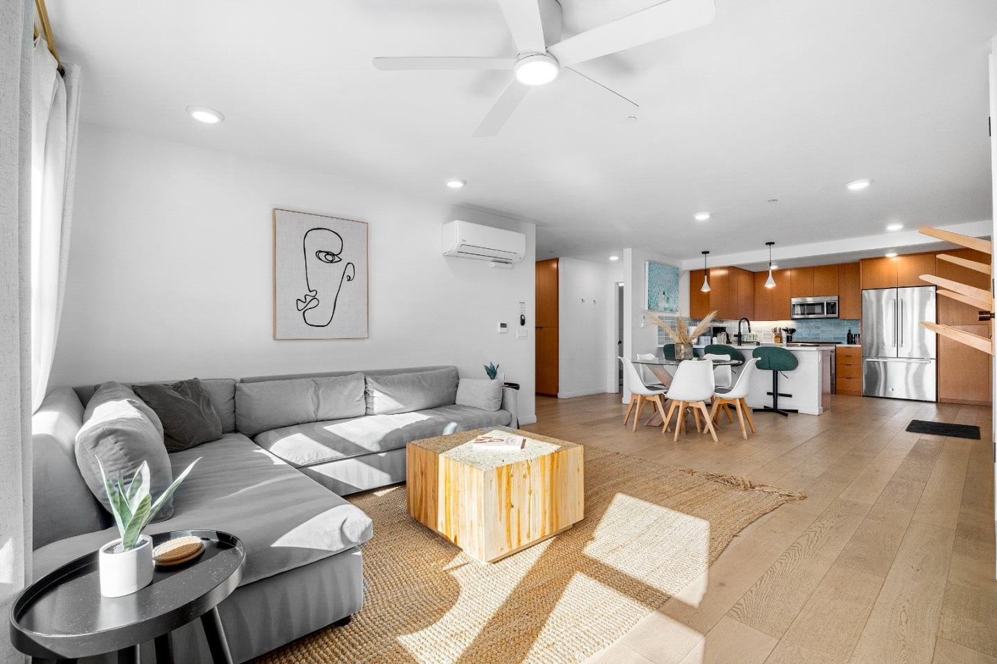 Detail Gallery Image 5 of 46 For 208 Capitola Ave, Capitola,  CA 95010 - – Beds | – Baths