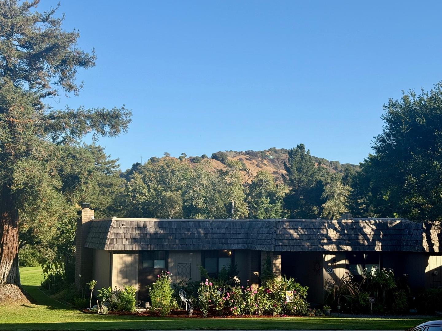 Detail Gallery Image 3 of 48 For Slns-Mty Hwy,  Salinas,  CA 93908 - 2 Beds | 2 Baths