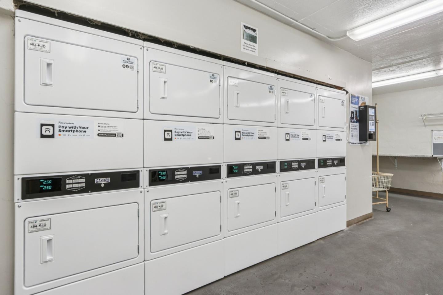 Detail Gallery Image 22 of 27 For 4205 Golden Oaks Ln, Monterey,  CA 93940 - 1 Beds | 1 Baths