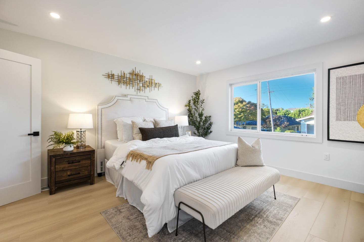 Detail Gallery Image 11 of 21 For 3332 Victor Ave, Oakland,  CA 94602 - 4 Beds | 2/1 Baths