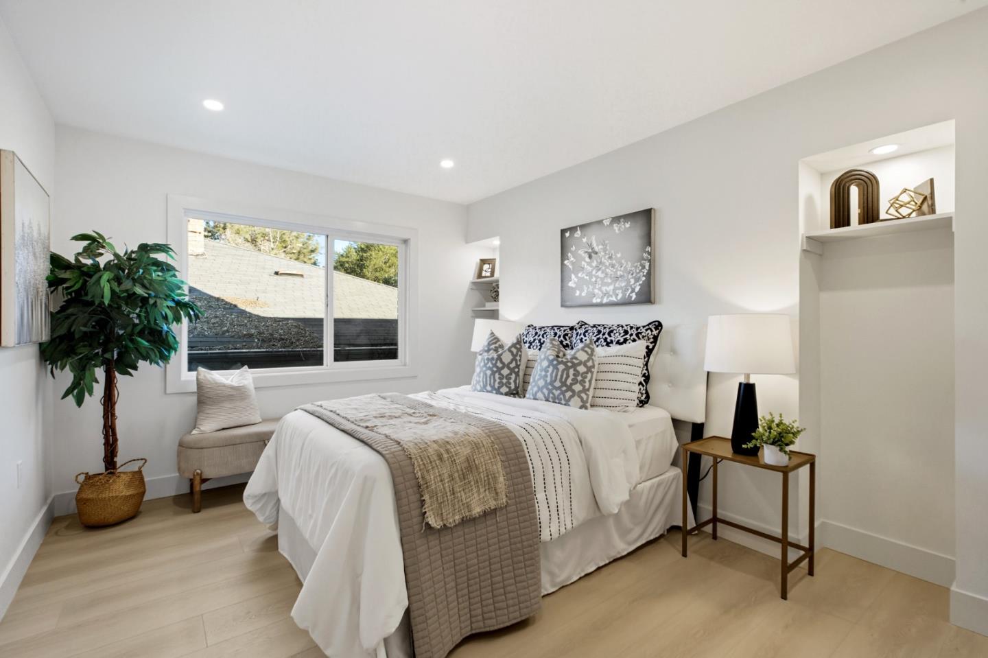 Detail Gallery Image 13 of 21 For 3332 Victor Ave, Oakland,  CA 94602 - 4 Beds | 2/1 Baths