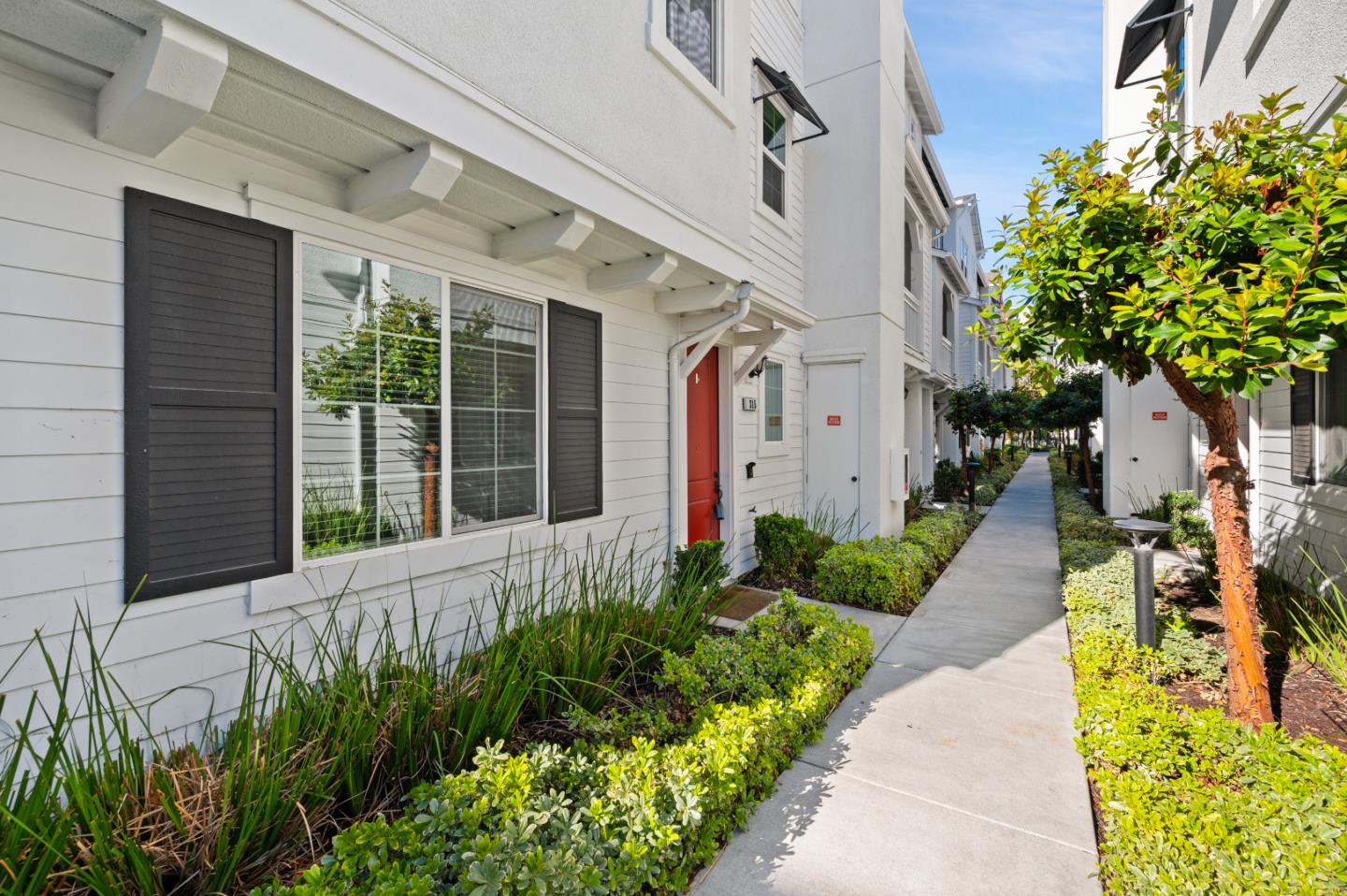 Detail Gallery Image 14 of 15 For 315 Wild Rose Way, Milpitas,  CA 95035 - 2 Beds | 2/1 Baths