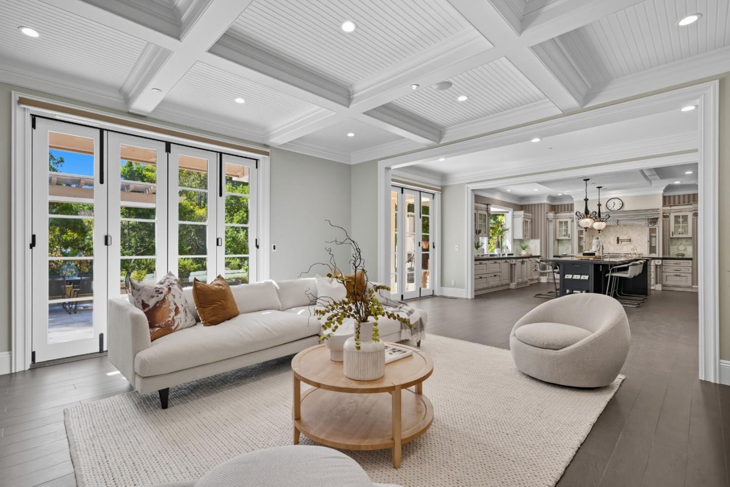 Detail Gallery Image 19 of 63 For 625 W Santa Inez Ave, Hillsborough,  CA 94010 - 5 Beds | 5/2 Baths