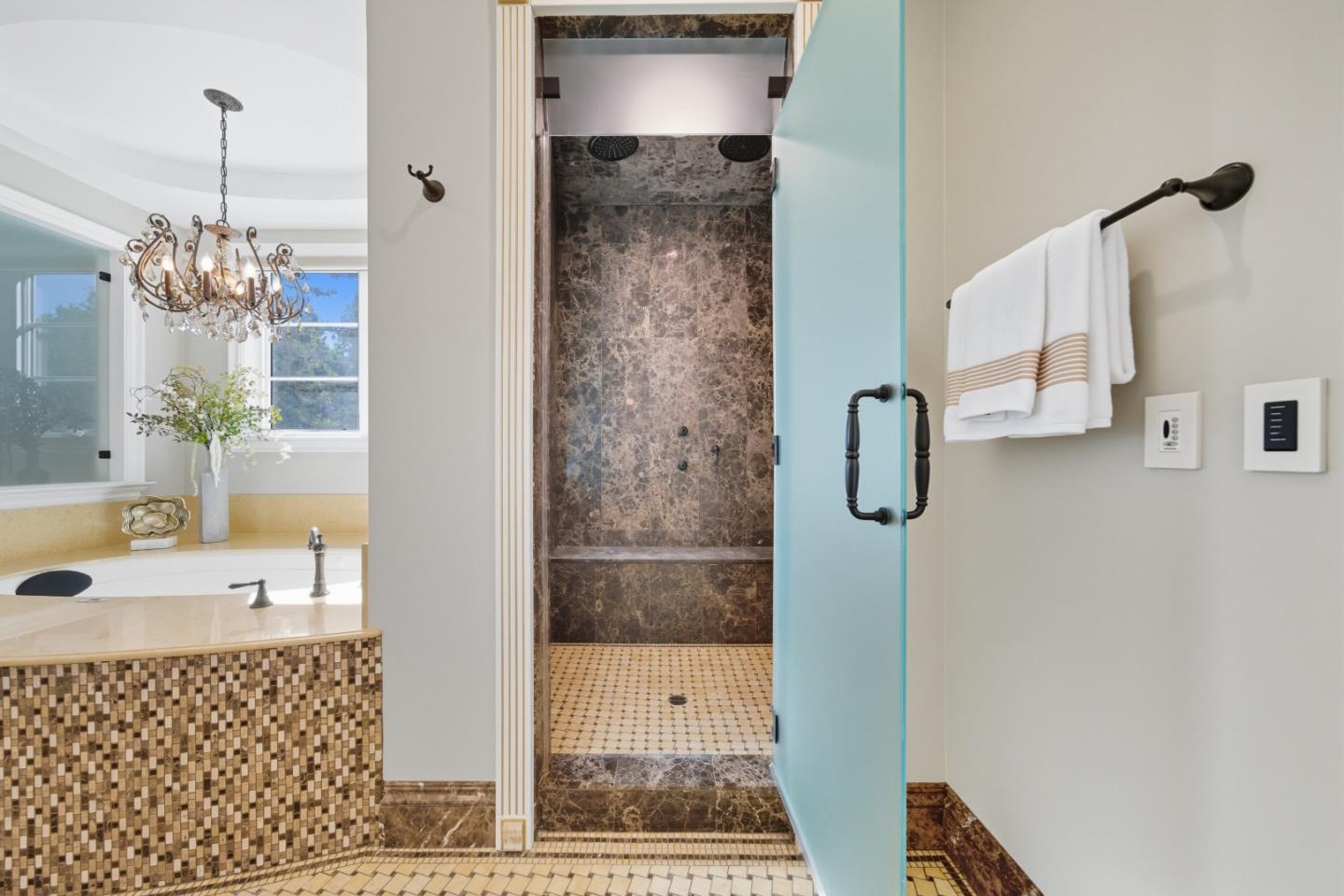 Detail Gallery Image 31 of 63 For 625 W Santa Inez Ave, Hillsborough,  CA 94010 - 5 Beds | 5/2 Baths