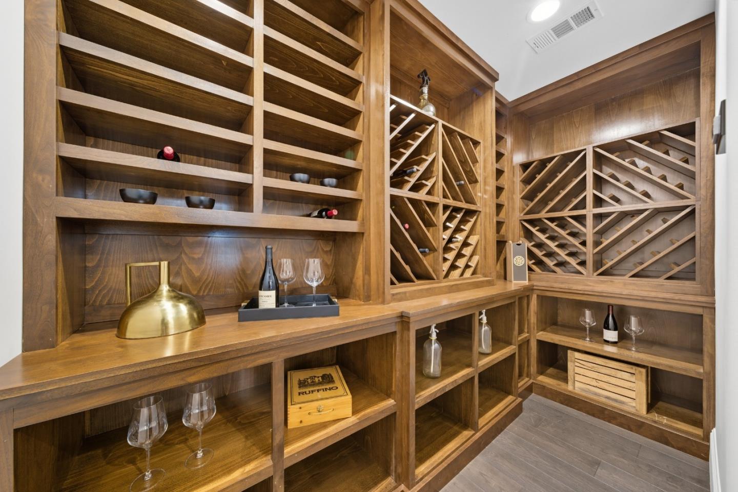 Detail Gallery Image 49 of 63 For 625 W Santa Inez Ave, Hillsborough,  CA 94010 - 5 Beds | 5/2 Baths