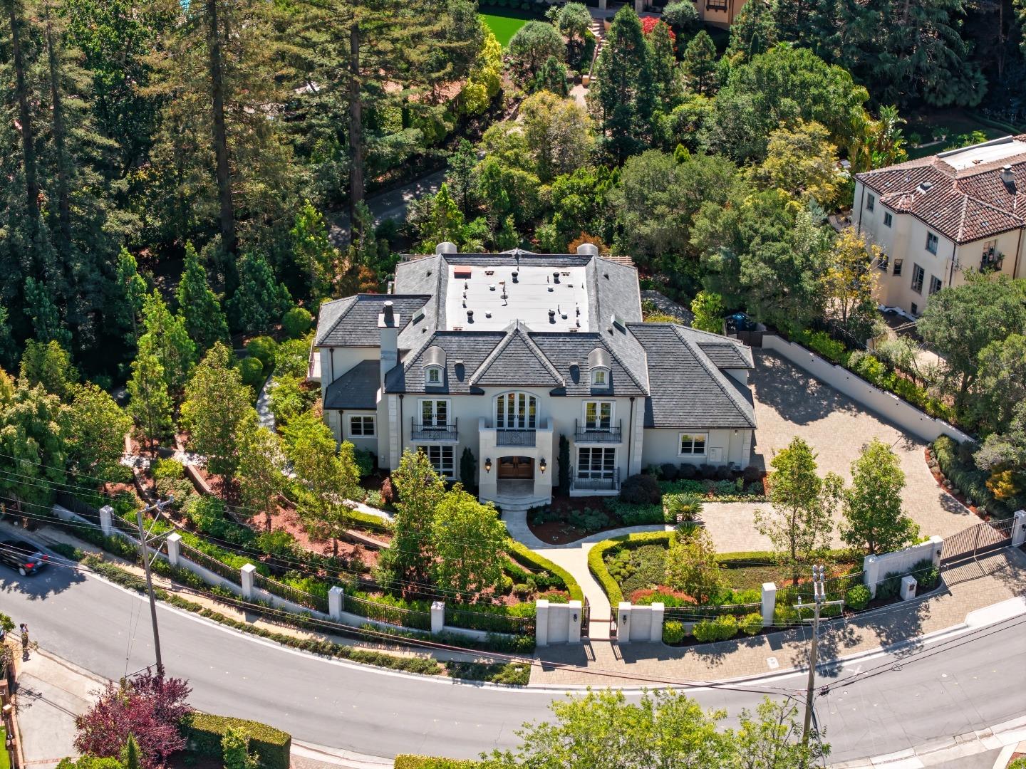 Detail Gallery Image 61 of 63 For 625 W Santa Inez Ave, Hillsborough,  CA 94010 - 5 Beds | 5/2 Baths