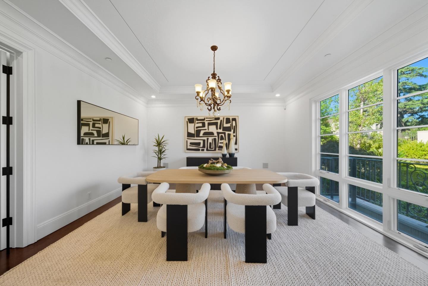 Detail Gallery Image 8 of 63 For 625 W Santa Inez Ave, Hillsborough,  CA 94010 - 5 Beds | 5/2 Baths