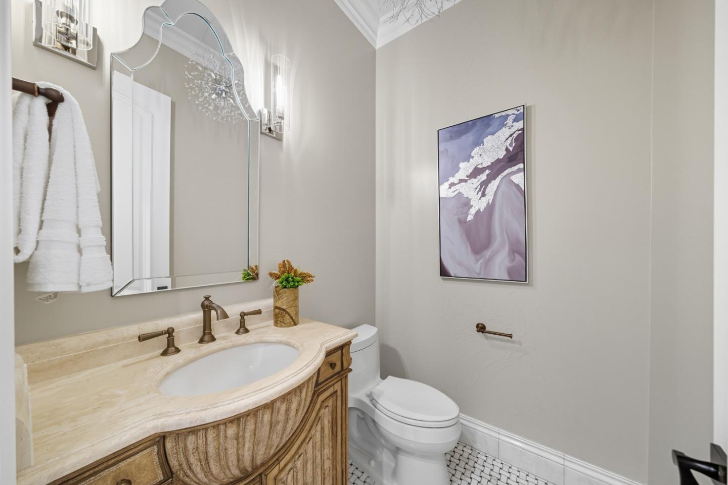 Detail Gallery Image 9 of 63 For 625 W Santa Inez Ave, Hillsborough,  CA 94010 - 5 Beds | 5/2 Baths