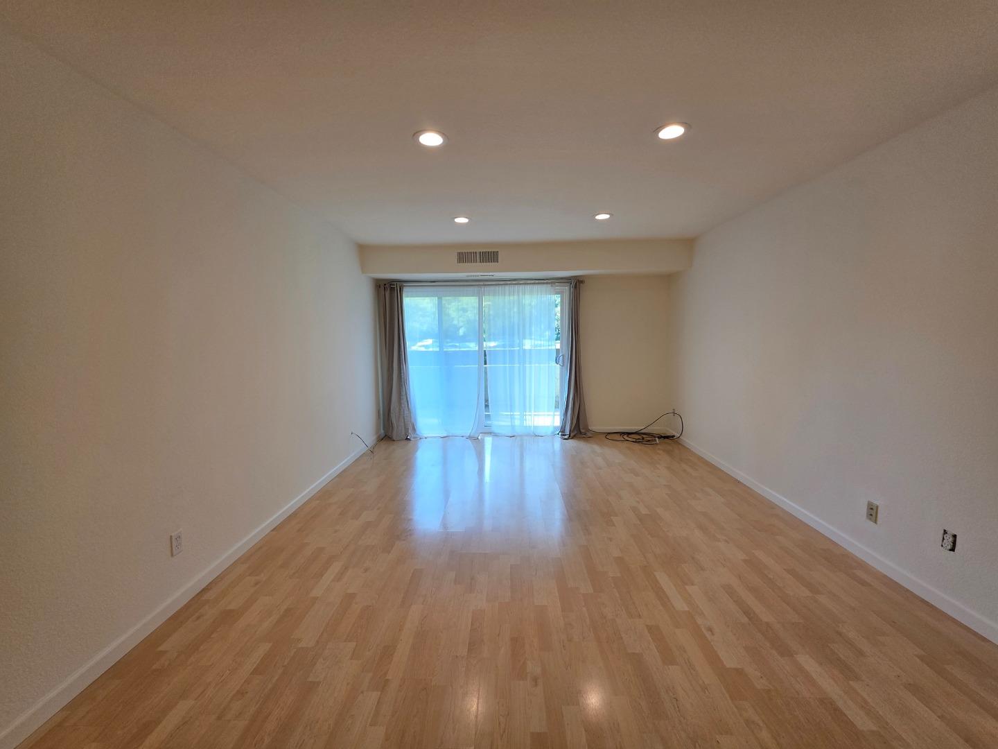 Detail Gallery Image 13 of 34 For 309 Tradewinds Dr #3,  San Jose,  CA 95123 - 1 Beds | 1 Baths