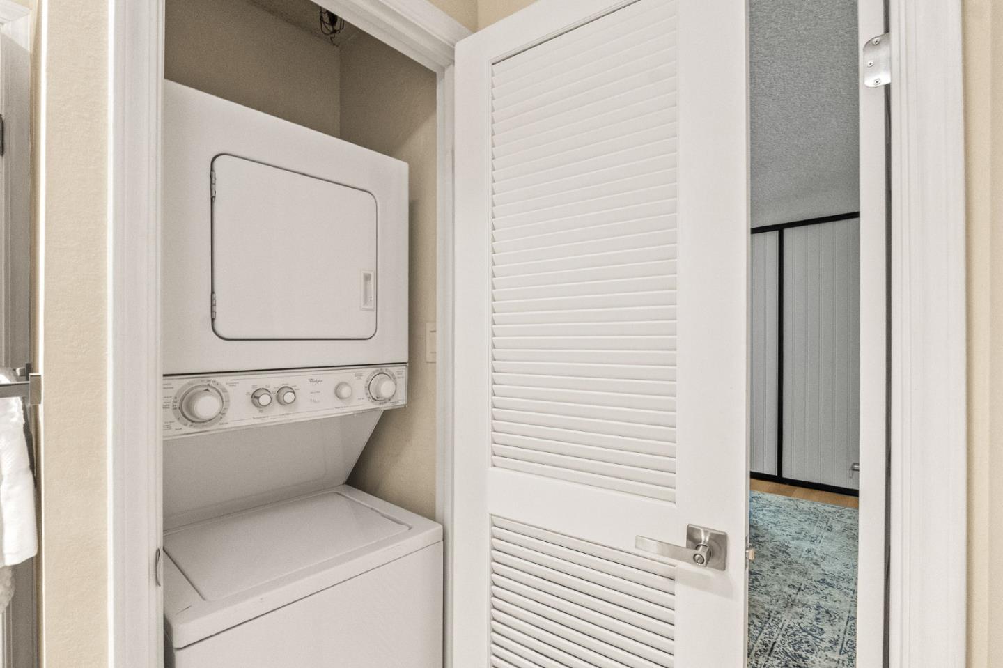 Detail Gallery Image 14 of 18 For 735 El Camino Real #104,  Burlingame,  CA 94010 - 2 Beds | 1 Baths