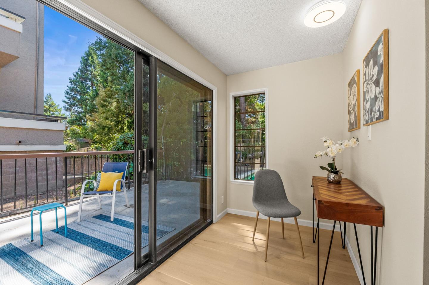 Detail Gallery Image 7 of 18 For 735 El Camino Real #104,  Burlingame,  CA 94010 - 2 Beds | 1 Baths