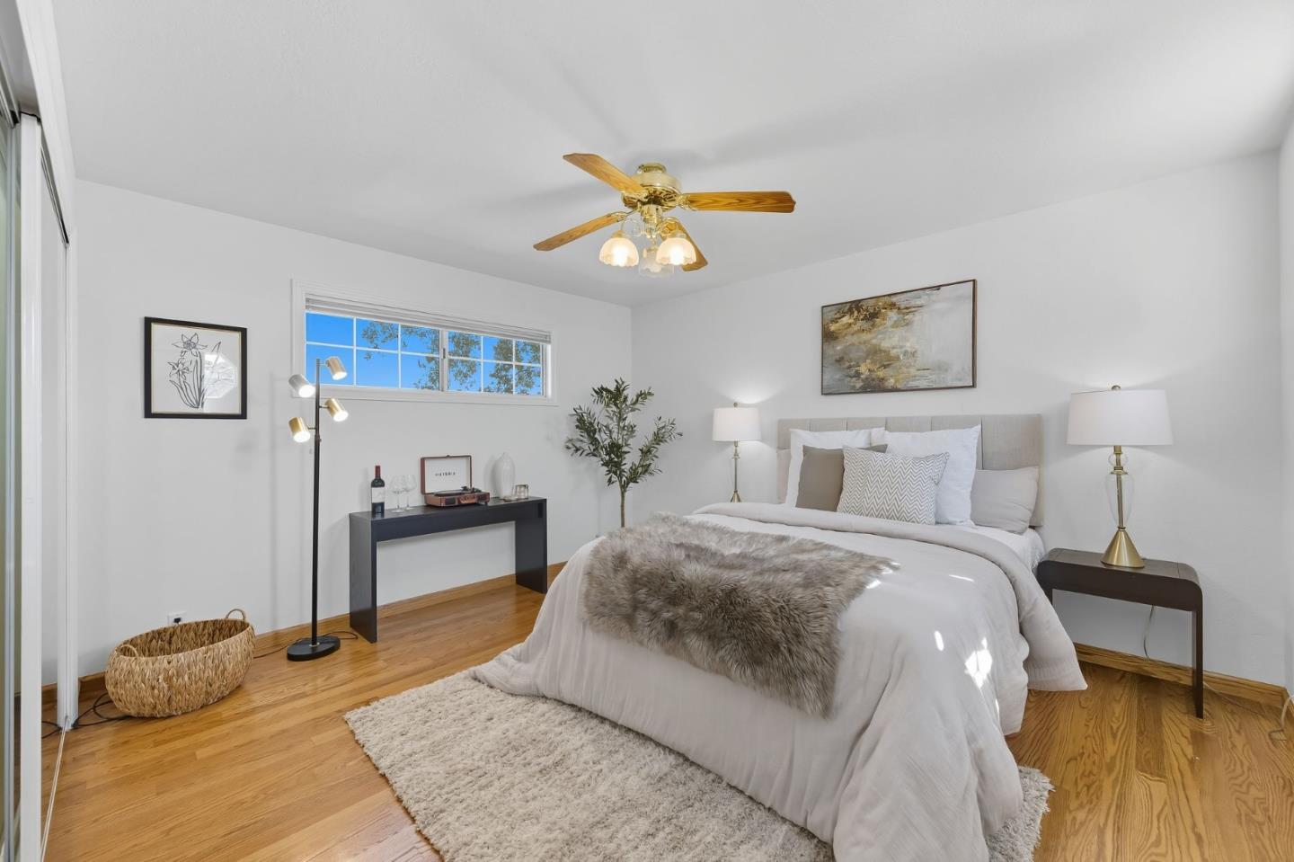 Detail Gallery Image 13 of 31 For 89 Hilltop Dr, San Carlos,  CA 94070 - 3 Beds | 2 Baths