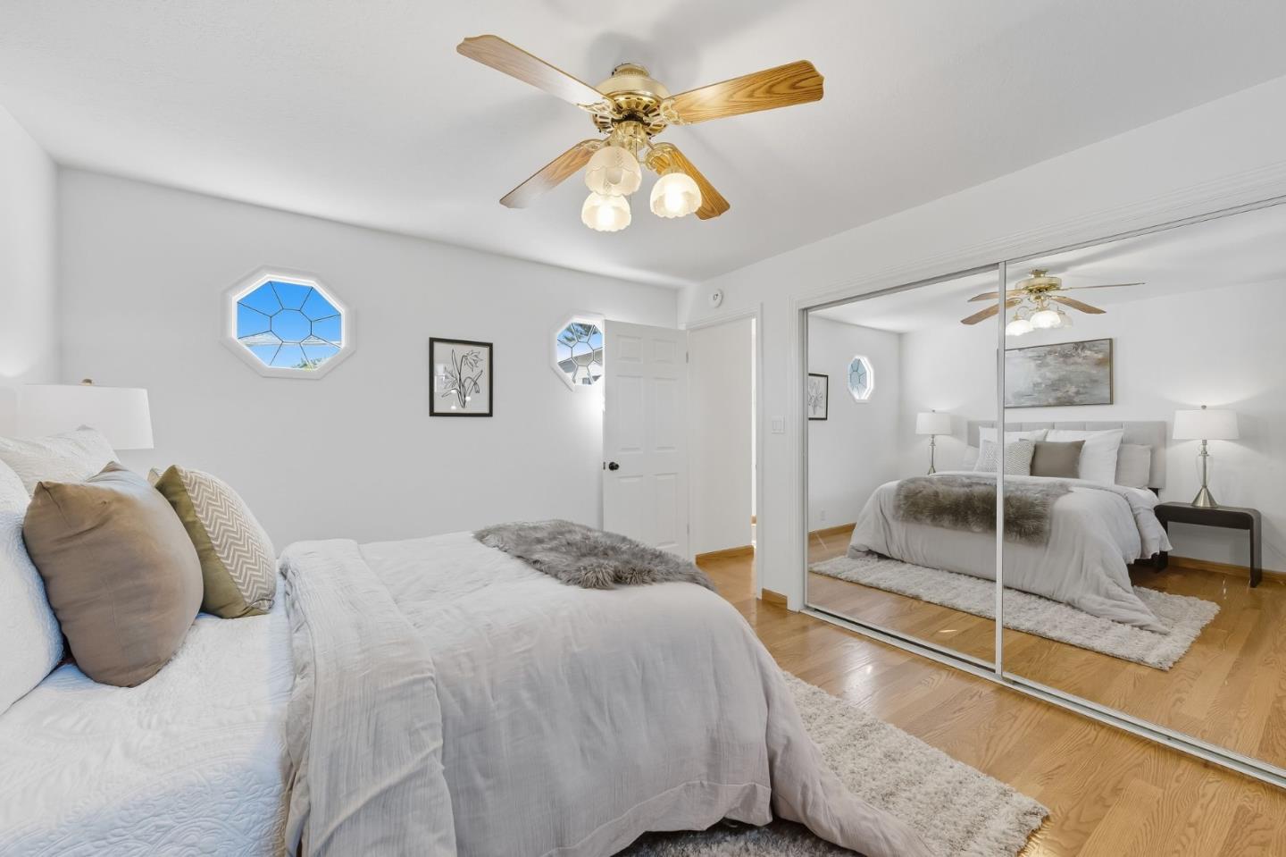 Detail Gallery Image 14 of 31 For 89 Hilltop Dr, San Carlos,  CA 94070 - 3 Beds | 2 Baths