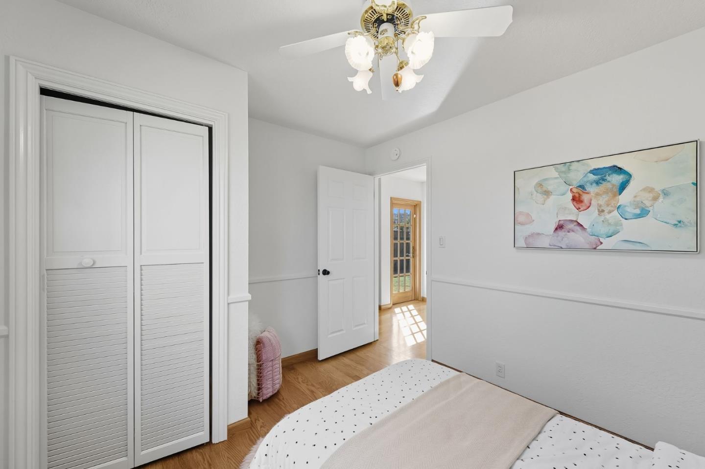 Detail Gallery Image 17 of 31 For 89 Hilltop Dr, San Carlos,  CA 94070 - 3 Beds | 2 Baths