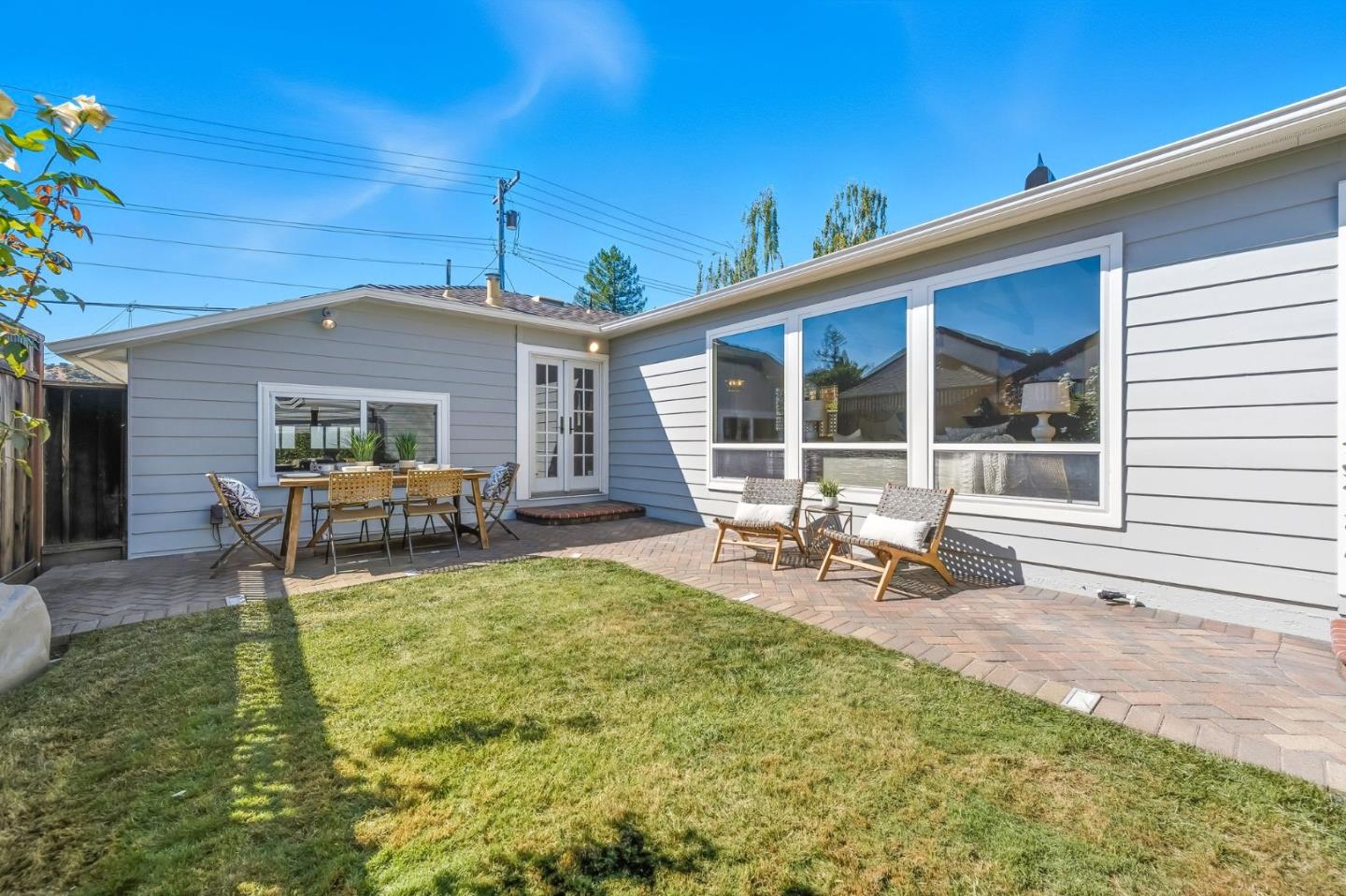 Detail Gallery Image 22 of 31 For 89 Hilltop Dr, San Carlos,  CA 94070 - 3 Beds | 2 Baths