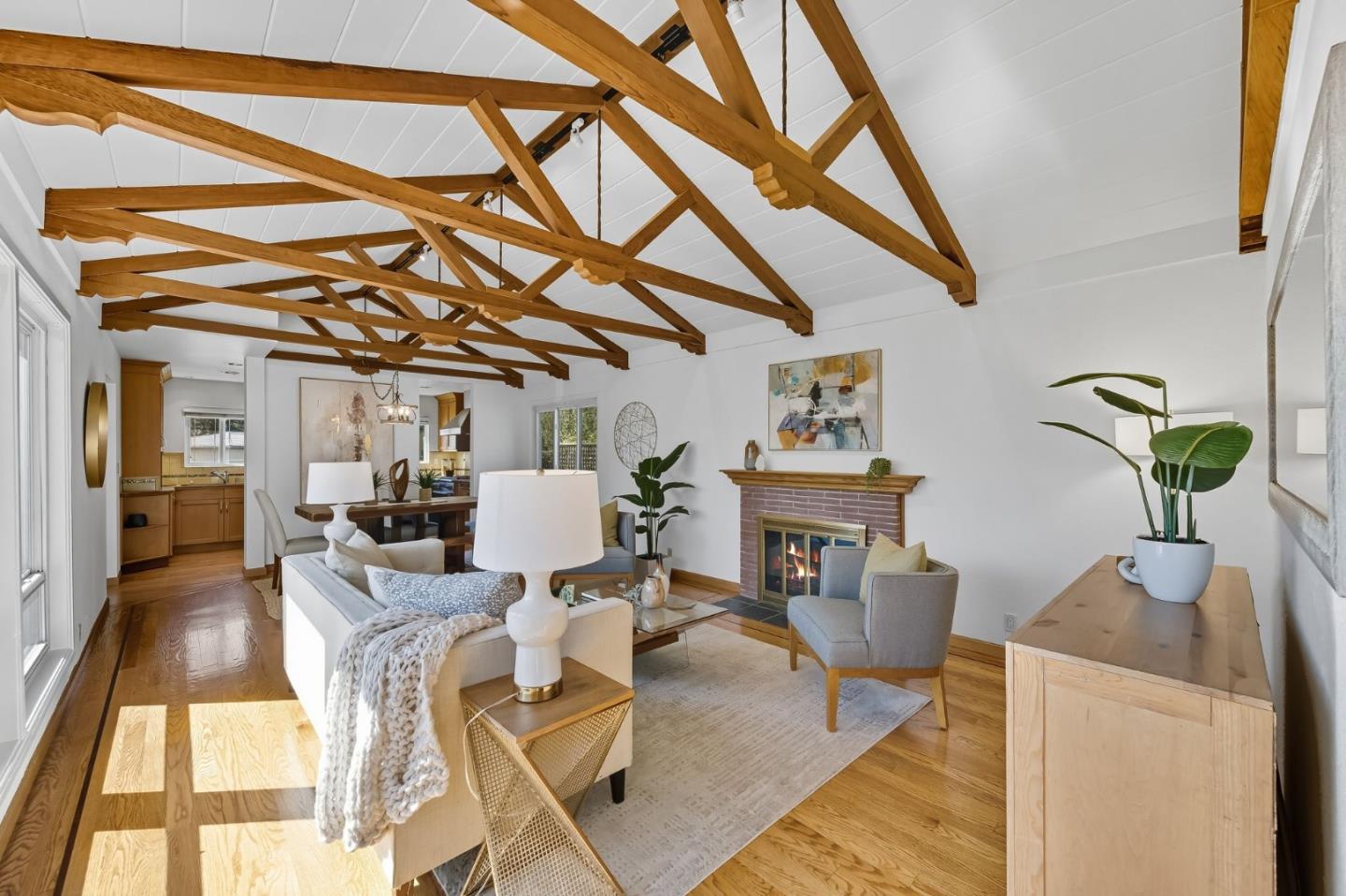 Detail Gallery Image 4 of 31 For 89 Hilltop Dr, San Carlos,  CA 94070 - 3 Beds | 2 Baths