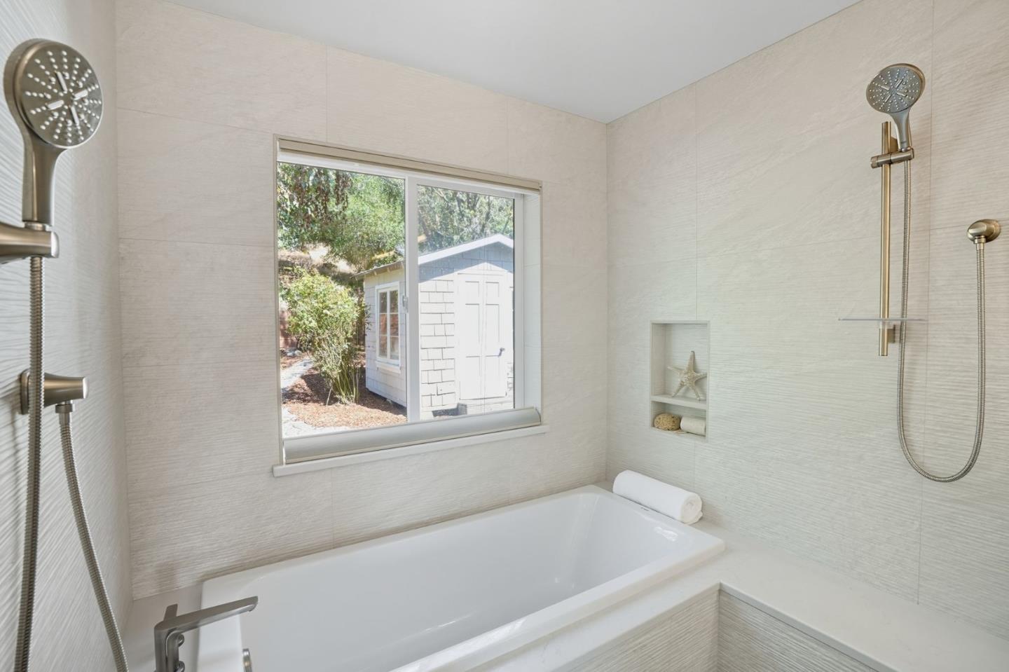 Detail Gallery Image 33 of 35 For 255 Thunderbird Dr, Aptos,  CA 95003 - 3 Beds | 2/1 Baths