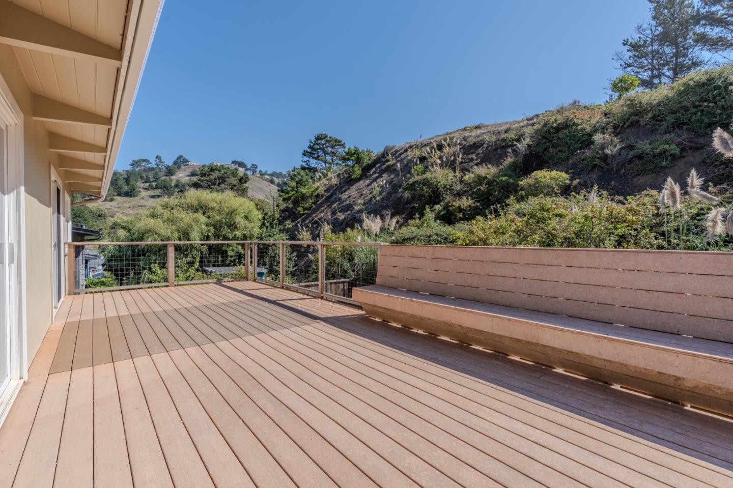 Detail Gallery Image 22 of 39 For 820 Edgemar Ave, Pacifica,  CA 94044 - 4 Beds | 2 Baths