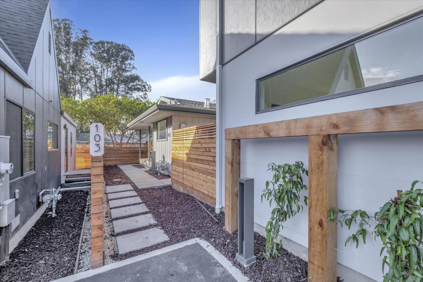 Detail Gallery Image 3 of 31 For 103 Darlington Ln, Soquel,  CA 95073 - 2 Beds | 2 Baths